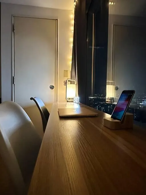 Central Seoul Hip Han River Yeouido Hondae Apartment